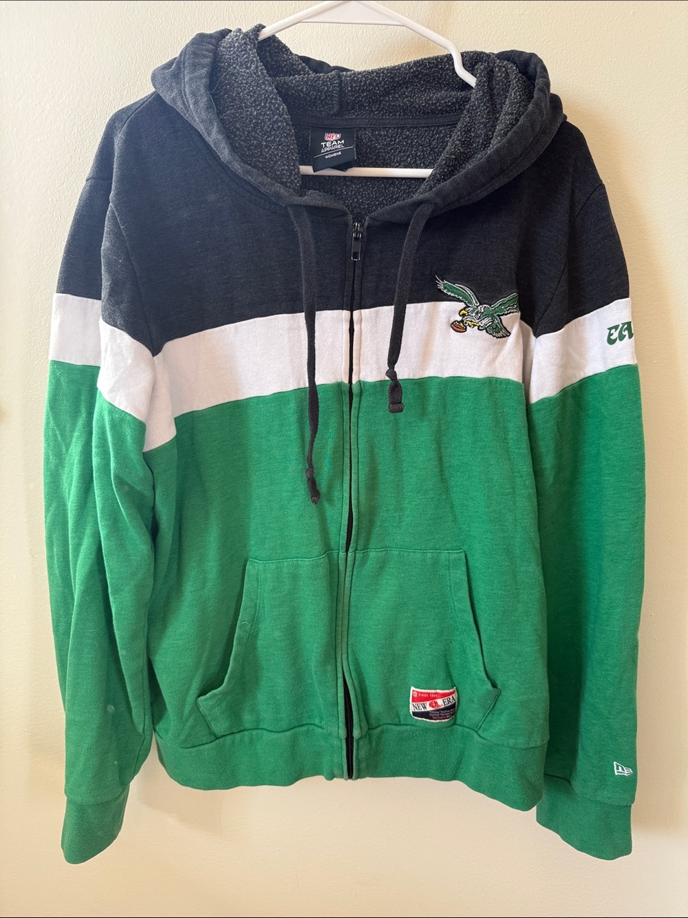 Philadelphia Eagles New Era Vintage Green Hoodie